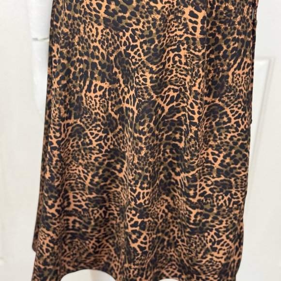 Banana Republic Brown and Black V-neck A-line Dress. D34 - Picture 5 of 15